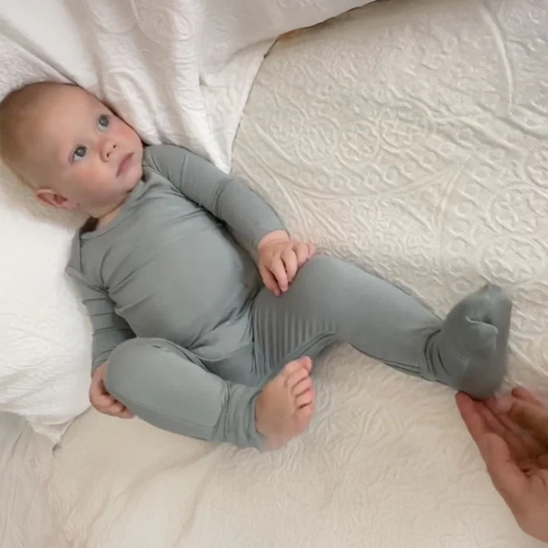 Dreamy Convertible Sleepsuit - Moss